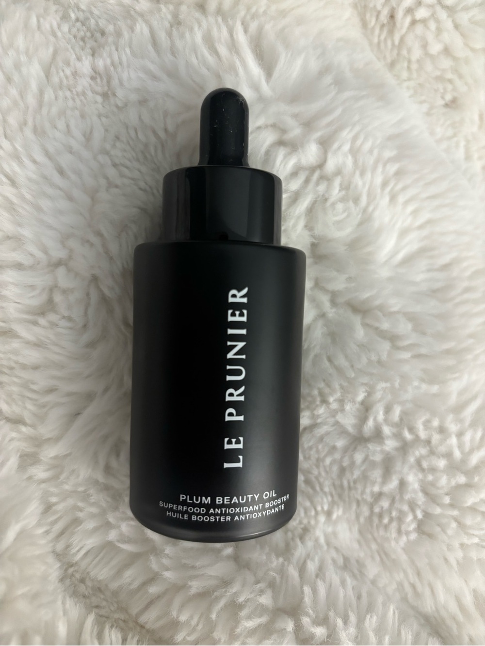 Plum Beauty Oil — White Facial Oil for Radiance - Picture 5 of 6